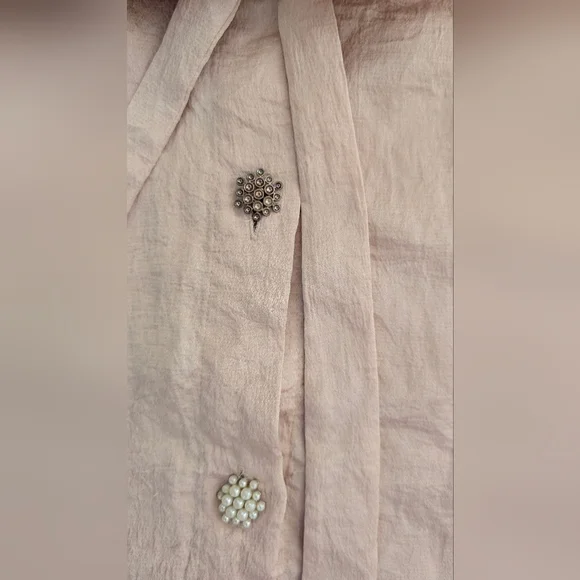 Women's Pink Ruffled Blouse - Picture 4 of 8